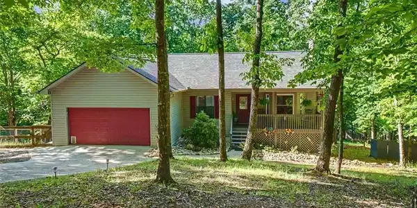 80 Camelot Way