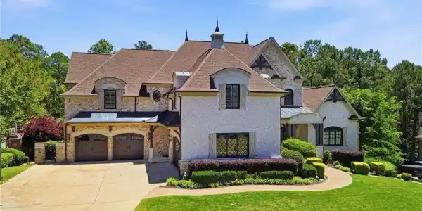 521 Gold Shore Lane