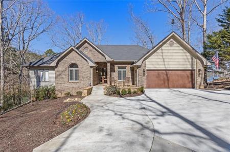 5568 MALLARD Walk