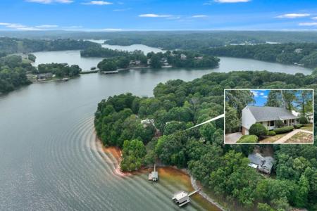 2585 Bridgewater Circle