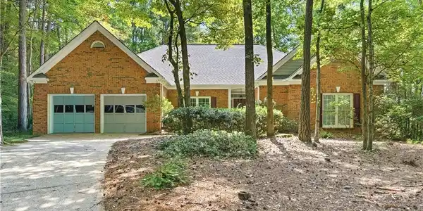 320 Valley Green Court