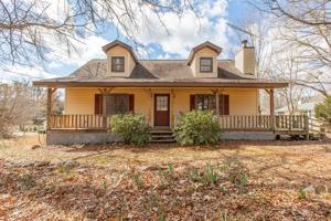 229 Riverbend Drive NE