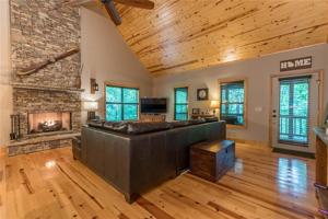 1199 Frog Pond Road