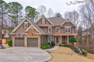 606 Blue Water Way