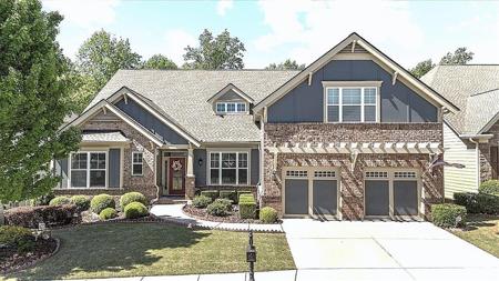 3768 Golden Leaf Point SW
