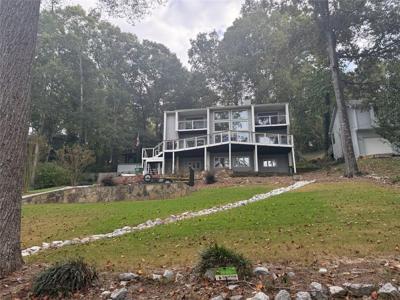 8515 Lake Drive