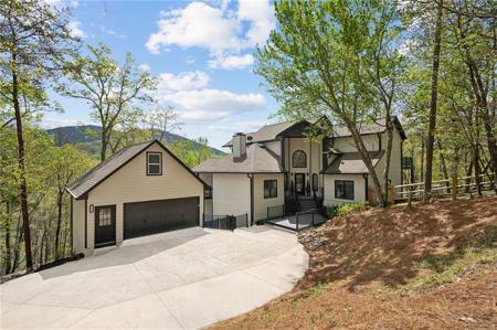 2020 Tamarack Drive