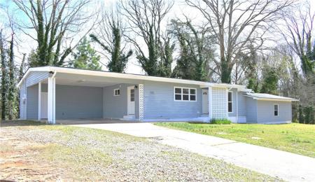 110 WILDWOOD Circle