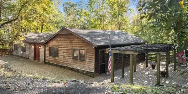 773 Shorewood Circle