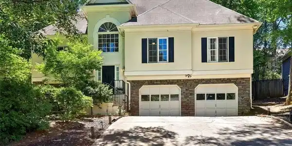 1139 Cool Springs Drive