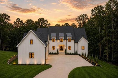 7835 Scenic Drive