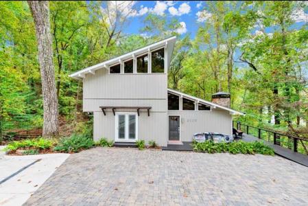 2500 Cove Road