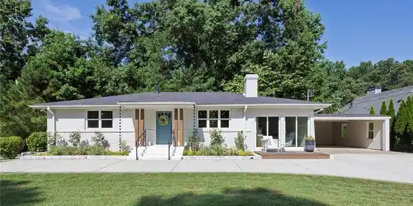 401 Cottonwood Drive