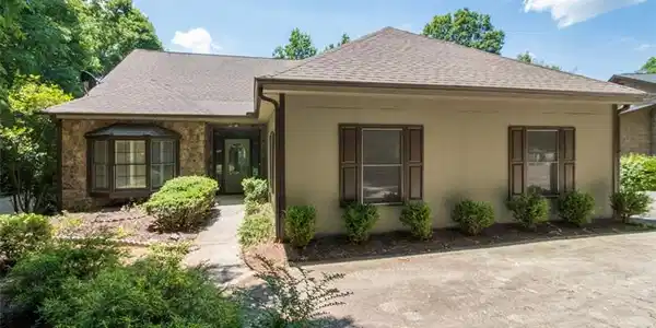 119 Lake View Trace