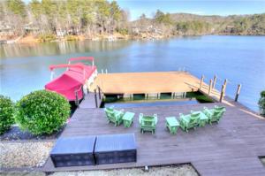 137 Lakeview Circle