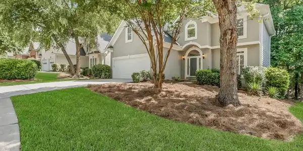 1060 Graystone Crossing