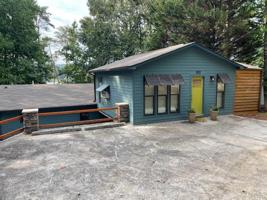 302 Cardinal Lane
