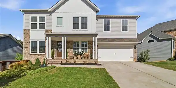 105 Greenbrier Way
