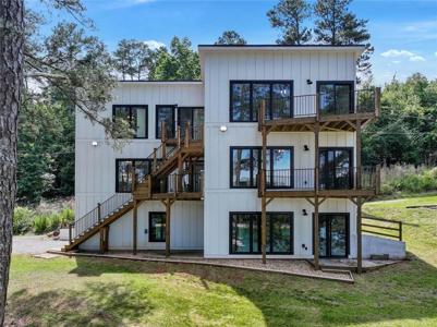 2040 Ridge Road
