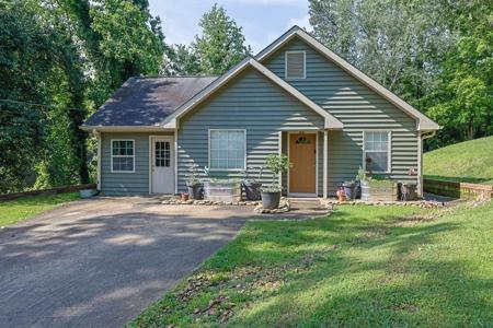 1650 Tomahawk Trail