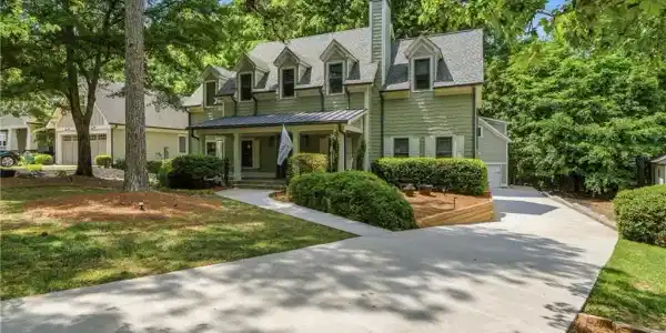 160 Parkside Lane
