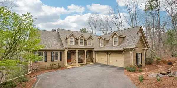 44 Kilmartin Point