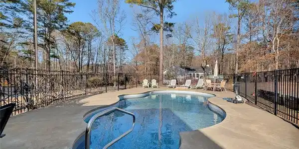 701 Mulberry Circle