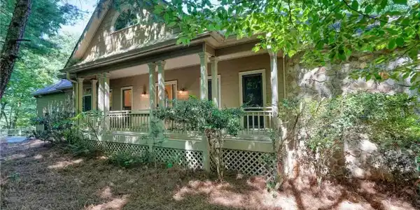 309 Summit Drive
