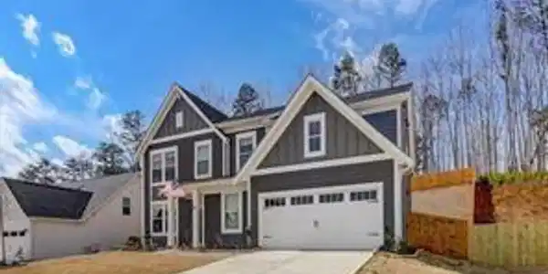 170 Greenbrier Way