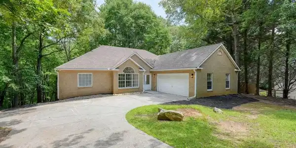 305 Michael Circle