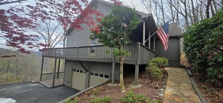 906 Ridgeview Drive
