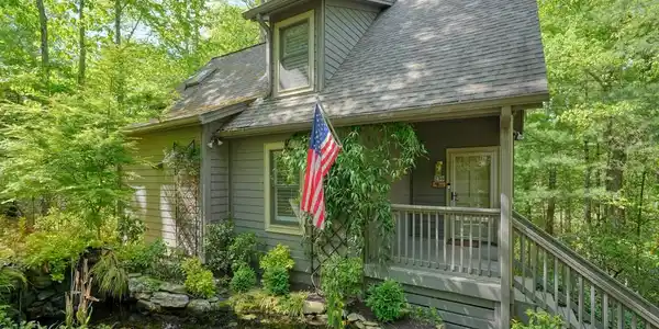 230 Chestnut Rise Trail