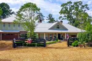 920 Pine Circle