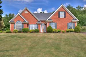 14 Bluegrass Cove NE