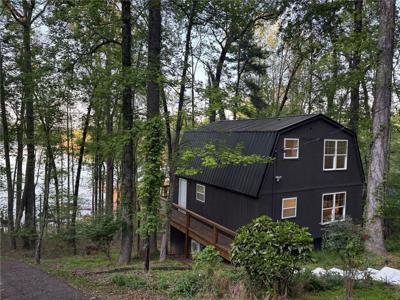 6995 Lakeside Place