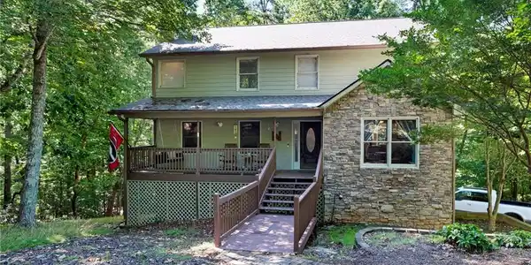 2523 Tamarack Drive