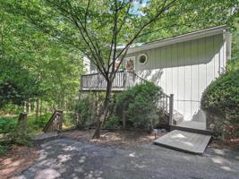 1228 Seven Forks Road