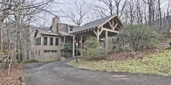 110 Buckskull Court
