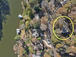 487 Lakeshore Drive