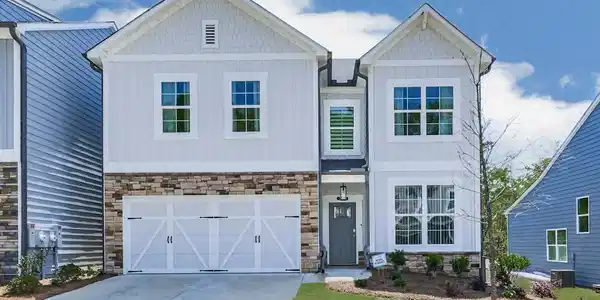397 Lakeside Court