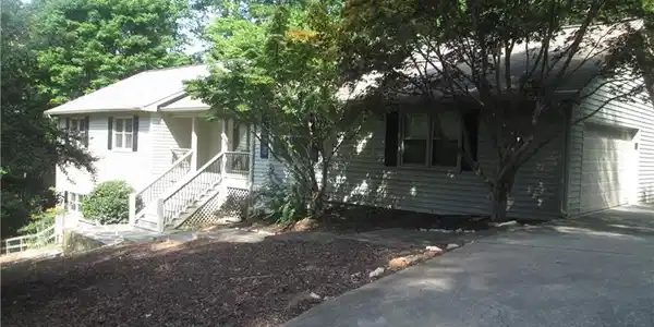 19 Fairview Court