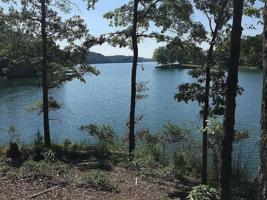 323 Lakewood Drive