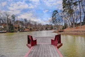 510 Lakeshore Drive