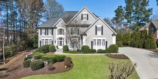 420 Newport Heights