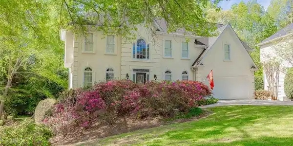 925 Linkside Terrace