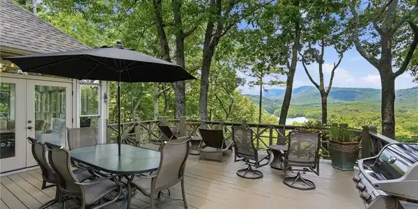 150 Summit Drive