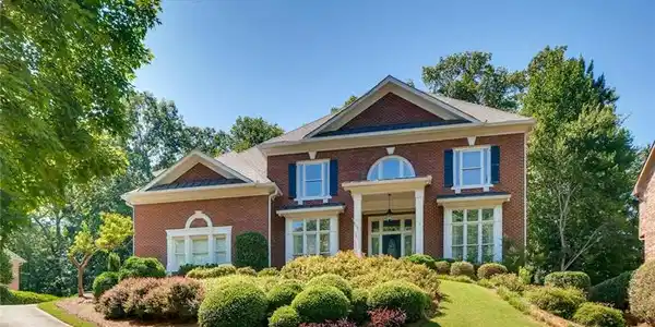 2115 Lake Shore Landing