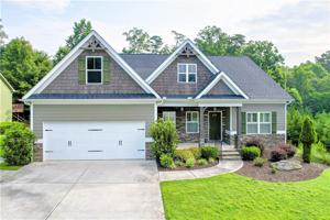 104 Hawks Trail