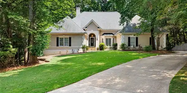 110 Southlake