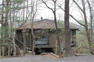 125 Treetop Knoll Drive